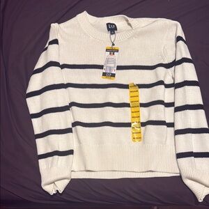 GAP Women's Striped Sweater - White and Black